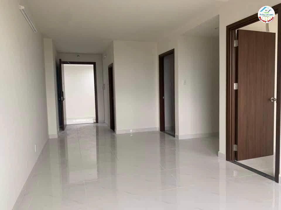 Bán căn hộ 2pn,2wc, 71m2, 2 ty5 , mặt tiền phạm thế hiển q.8