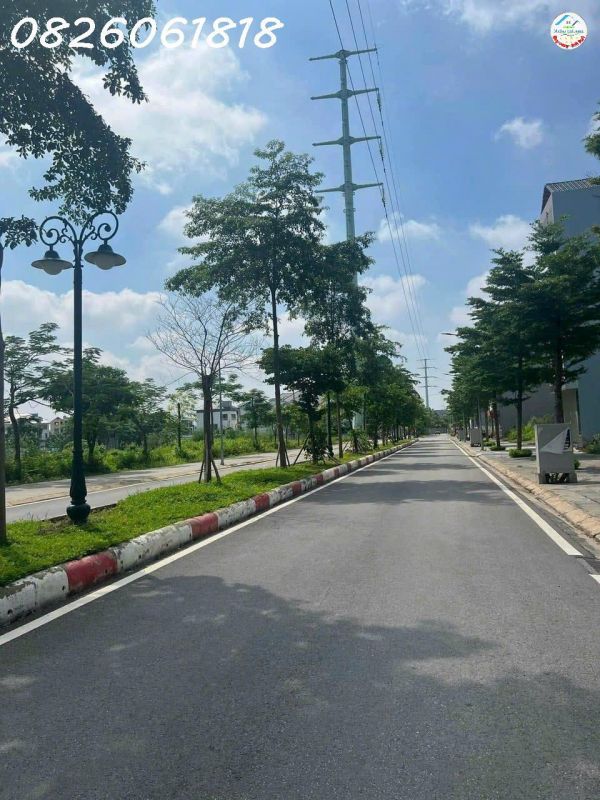 Bán đất dịch vụ KĐT Hùng Vương đường 24m diện tích 95m2 sẵn sổ đỏ sang tên.