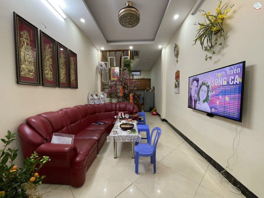 Bán gấp nhà mới đẹp giá rẻ Trương Định 25m, 4 tầng, mặt tiền 3.4m, 3.15 tỷ Hoàng Mai.
