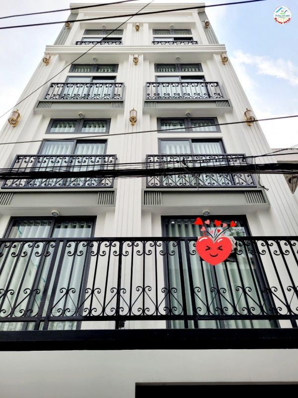 Bán Khách Sạn Ngang 8m- 6 Tầng- 31 nơi Dòng Tiền 150Triệu 1 Tháng. mặt đường Nguyễn ảnh Thủ. Quận