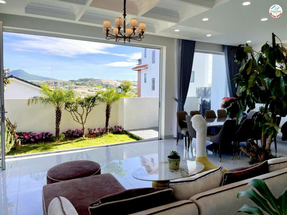 Cần Bán Villa View Nhà Lồng Cực Chill Đường Trịnh Hoài Đức, Đà Lạt