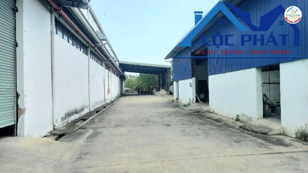 Cần chuyển nhượng nhà xưởng lô góc 2 mặt tiền tại KCN Nhơn Trạch, Đồng Nai 24.000 m2 chỉ 90 tỷ