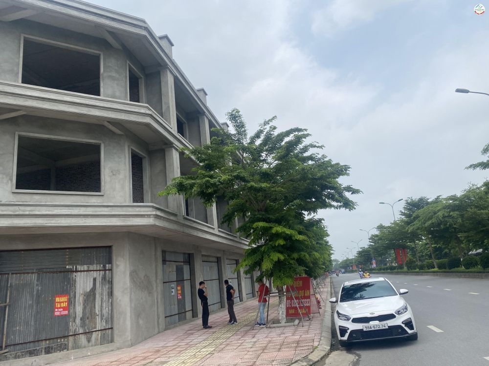 chính chủ bán shophouse Phù Khê mặt đường đôi 40m kinh doanh được ngay 0949809503