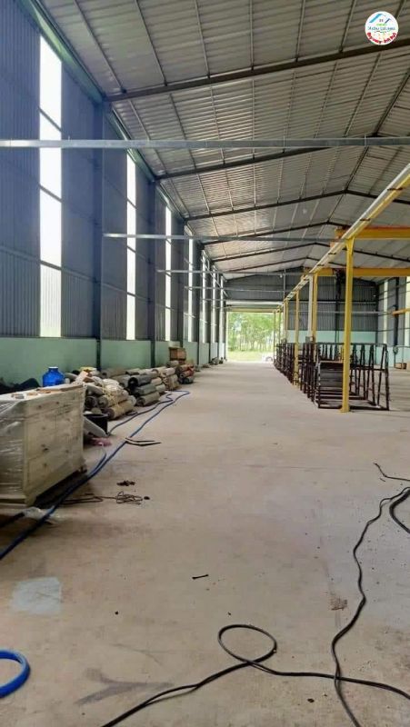 Cho Thuê Kho Tân Hiệp, Tân Uyên Bình Dương 
- Diện Tích: 800m2 - Bình điện 75KV
- Phù hợp làm kho