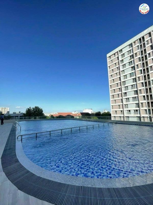 Gấp - Bán căn hộ trung tâm Q2, giá 1,850 tỷ nhà đẹp 2PN 60m2. view hồ bơi, tầng đẹp.