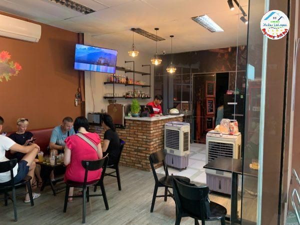 Quận 11 , Quán Đẹp MT đường đông ! Chính chủ Cần Sang Quán Cafe, MB đẹp ngang 16m x 12m, Tel