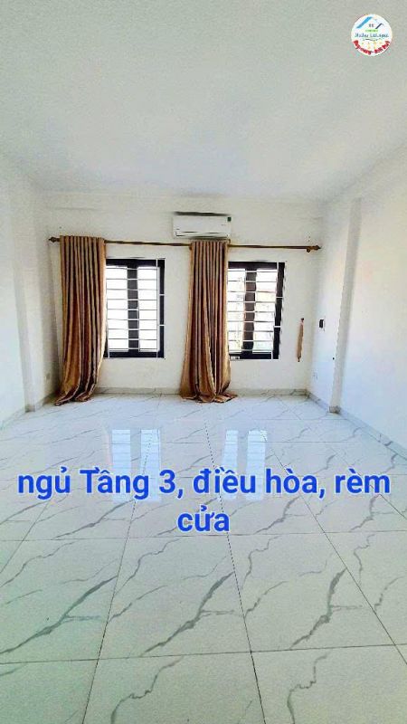 THẠCH BÀN LONG BIÊN - HƠN 4 TỶ - NHÀ ĐẸP 5 TẦNG Ở NGAY 3 NGỦ ĐỦ CÔNG NĂNG, 30M Ô TÔ