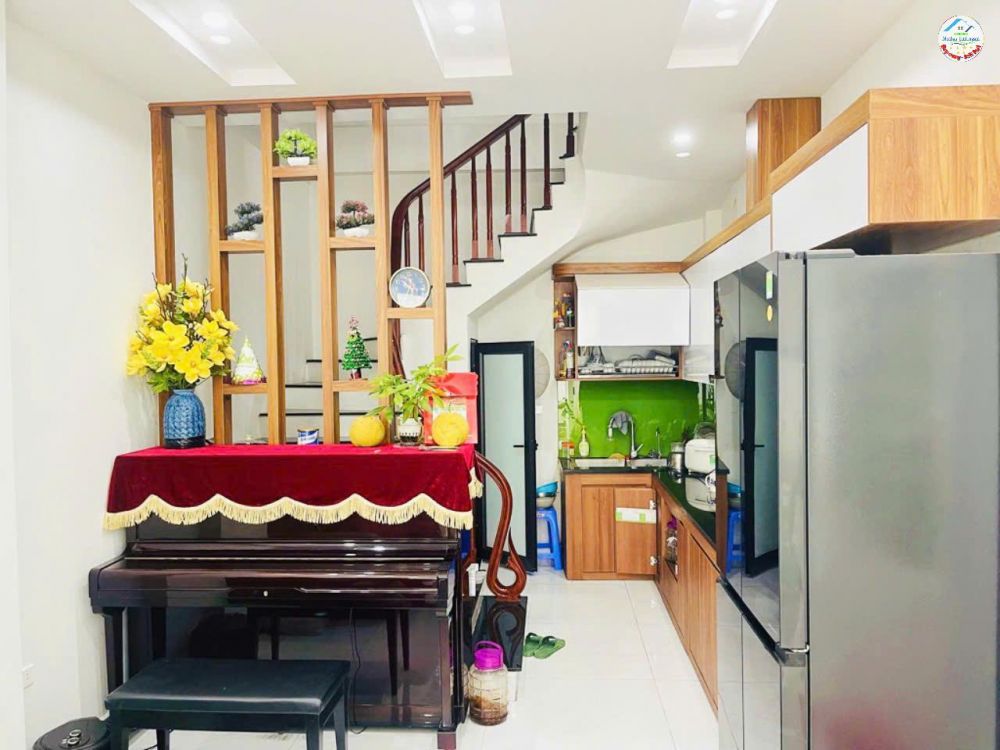 THẠCH BÀN LONG BIÊN 35 M², 5 TẦNG - LÔ GÓC - DÂN XÂY - Ô TÔ ĐỖ CỬA - TẶNG FULL NỘI THẤT -